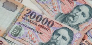 PM: az átlagos bruttó bér majdnem 325 ezer forint