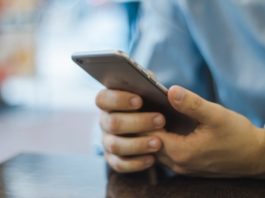 A magyarok fele már mobilról vásárol karácsonyi ajándékokat egy felmérés szerint