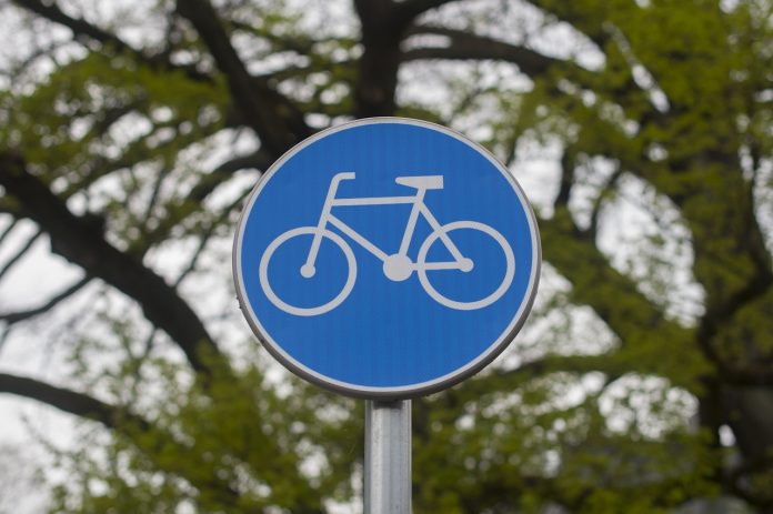 cycle-path-4167412_1280