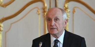 Baka András: talpra kell állítani Magyarországot